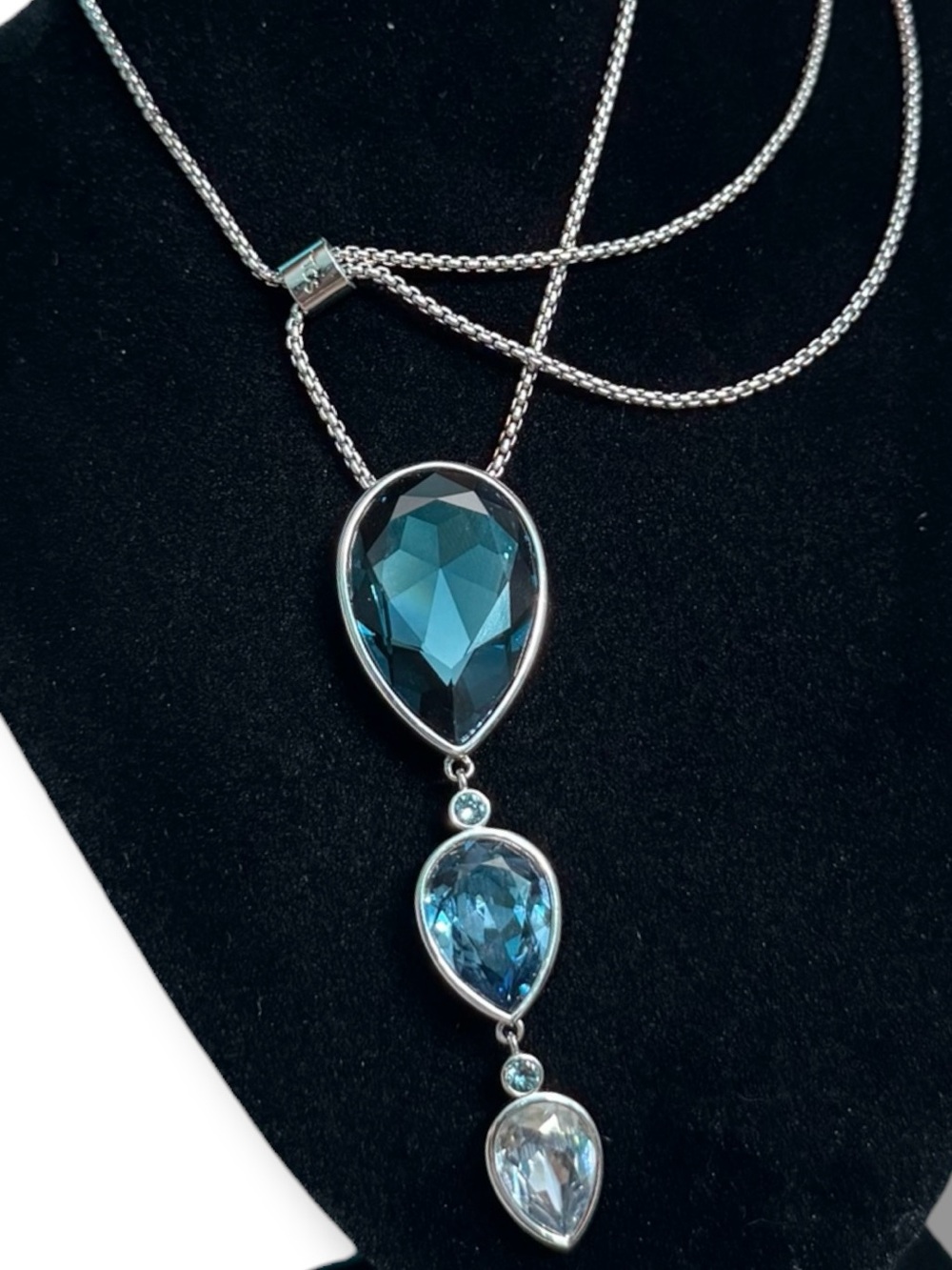 Touchstone Crystal Swarovski Blue Teardrop Adjustable Necklace Silver Tone - Picture 3 of 6